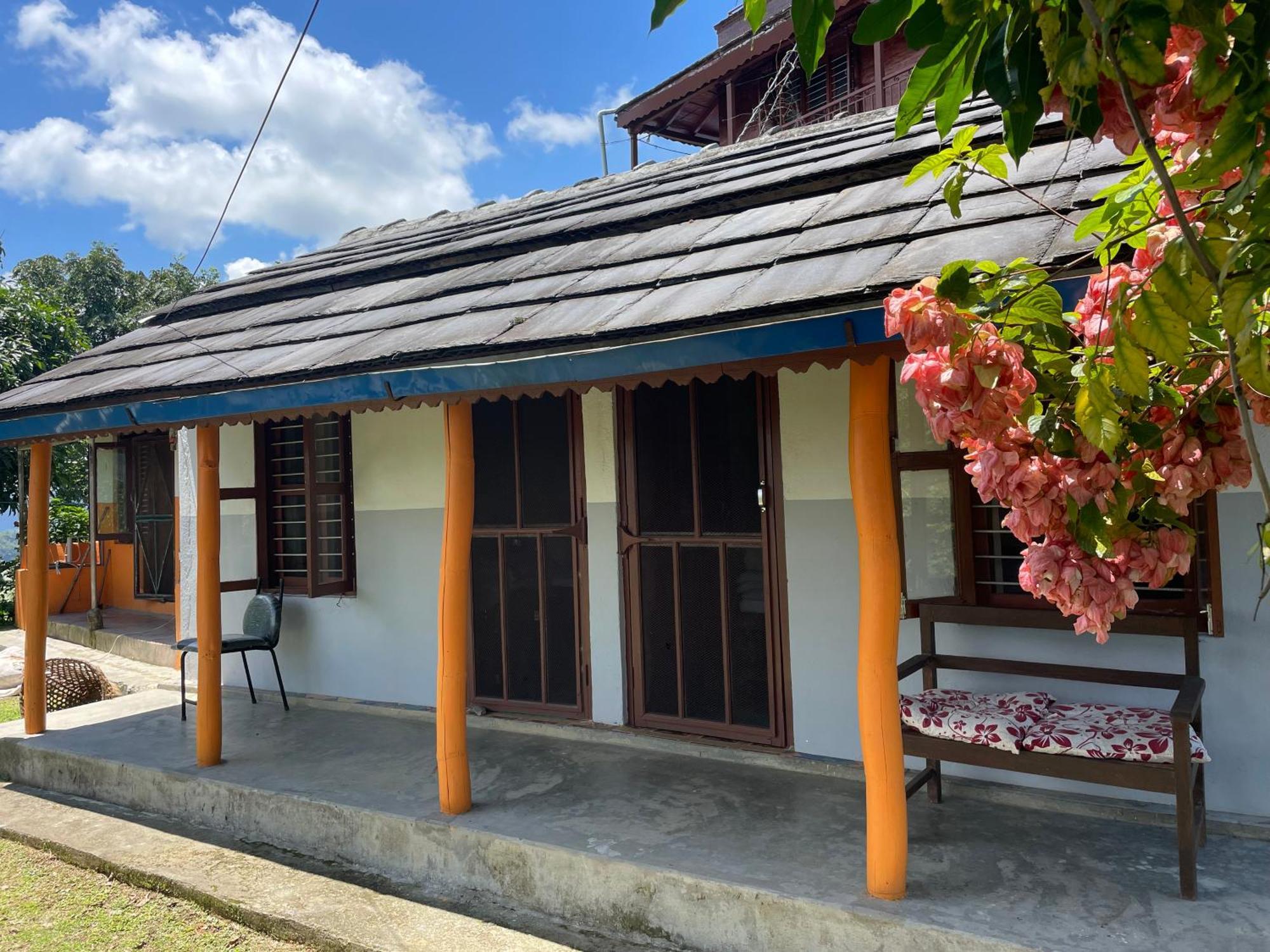 بوكْرا Rupa View Guest House المظهر الخارجي الصورة